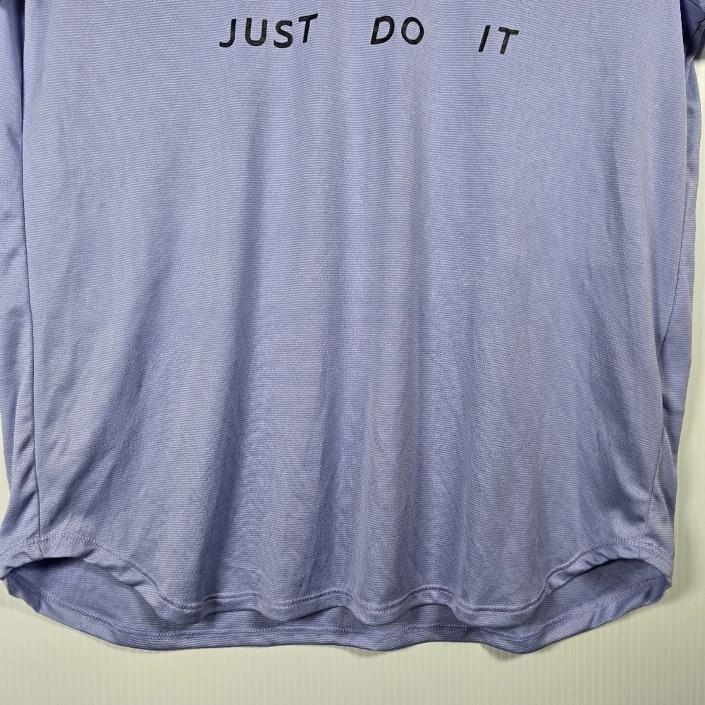 NWOT Nike Dri Fit Purple Just Do It T-Shirt Womens M Purple Faint Stripe Scoop